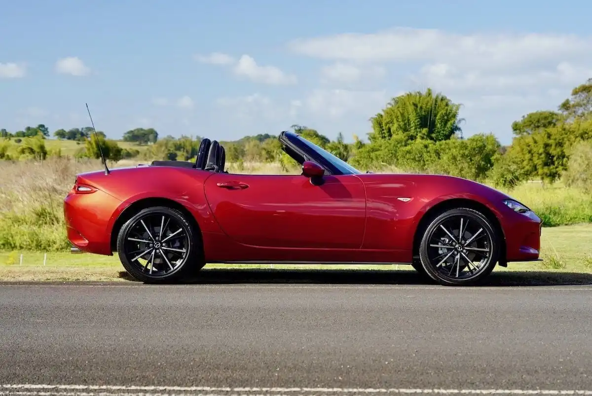 2024 Mazda MX-5 Roadster GT Review