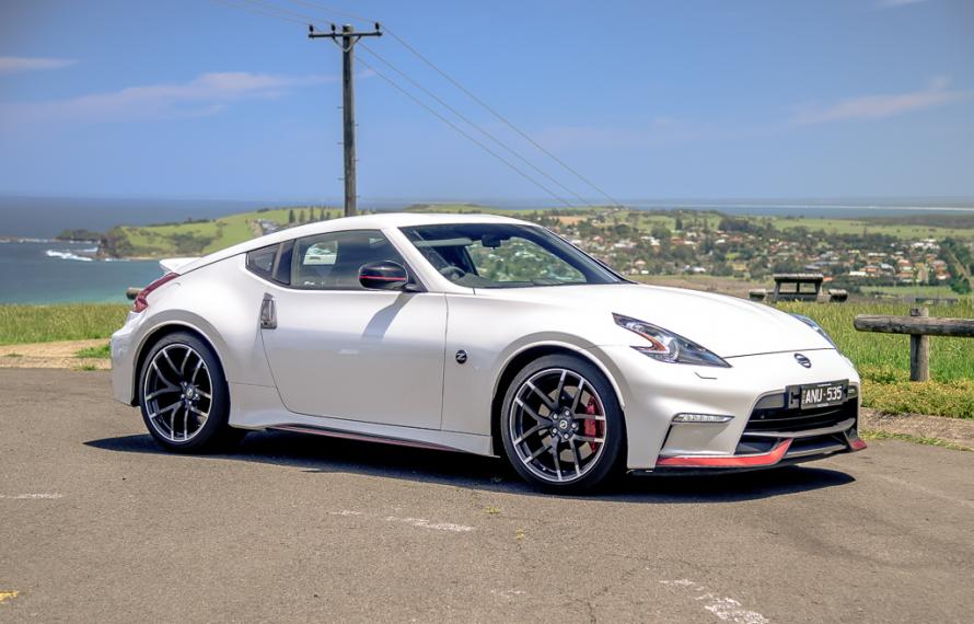 image for Nissan 370Z Review