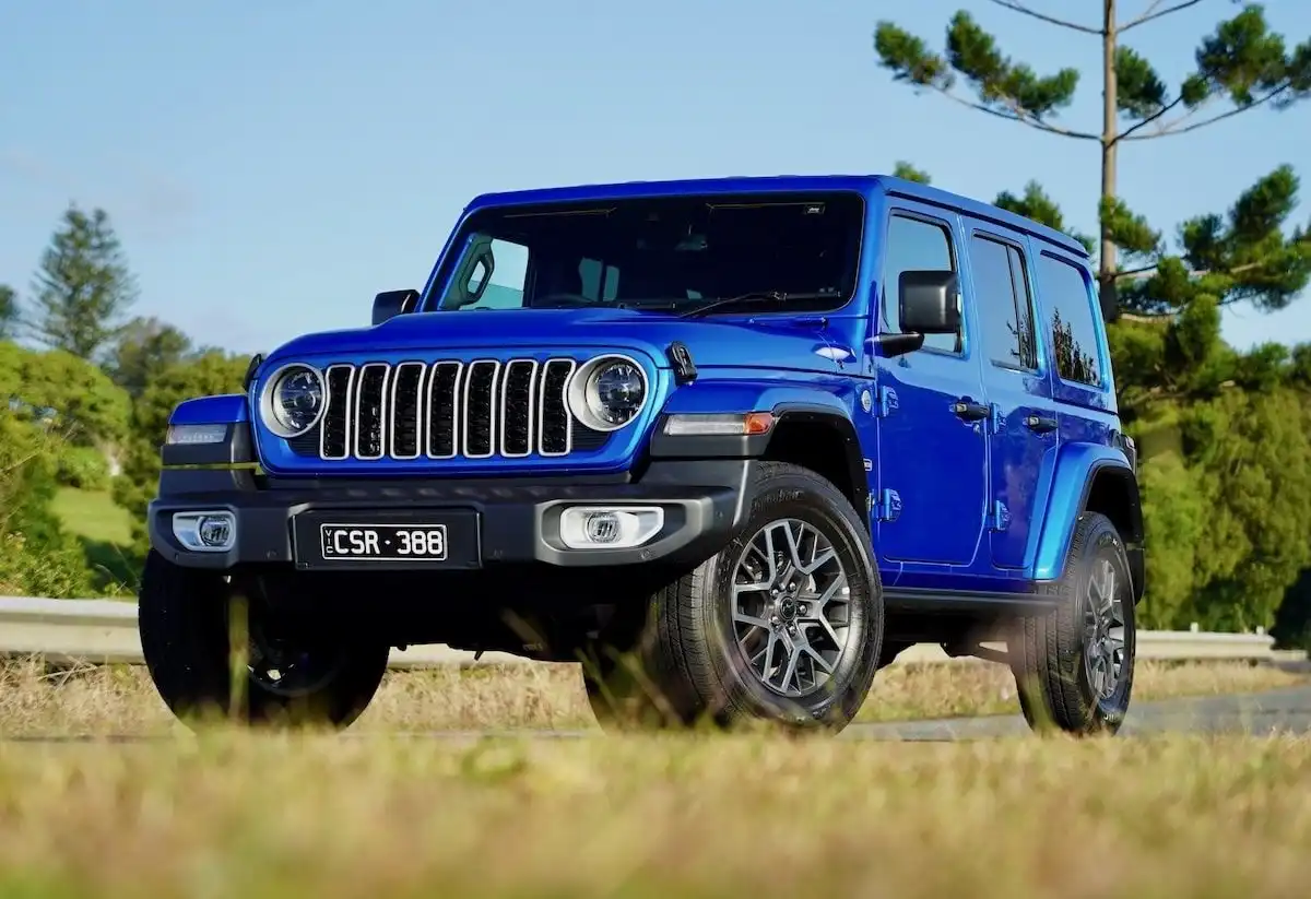 image for 2024 Jeep Wrangler Overland Review