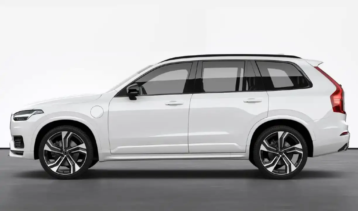 2024-volvo-xc90.webp