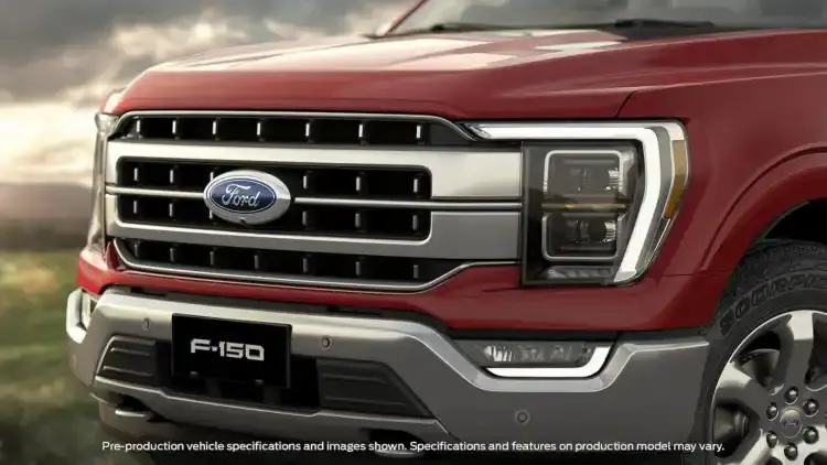 2023-ford-f150-lariat-grille.webp