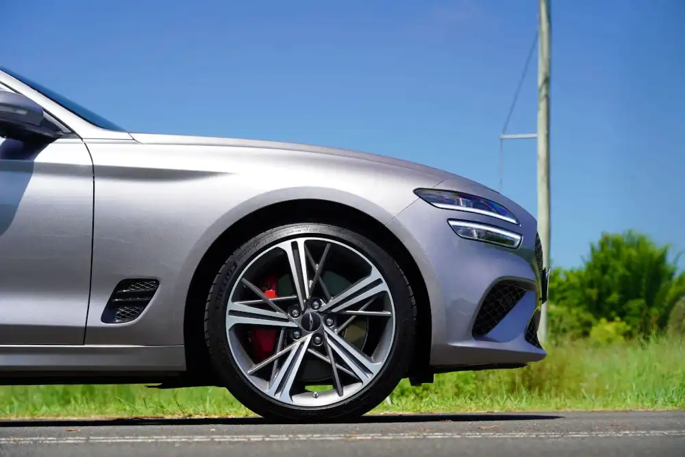 2024 genesis g70 3.3 sport luxury wheel