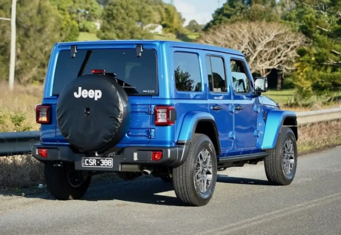 2024 jeep wrangler overland back