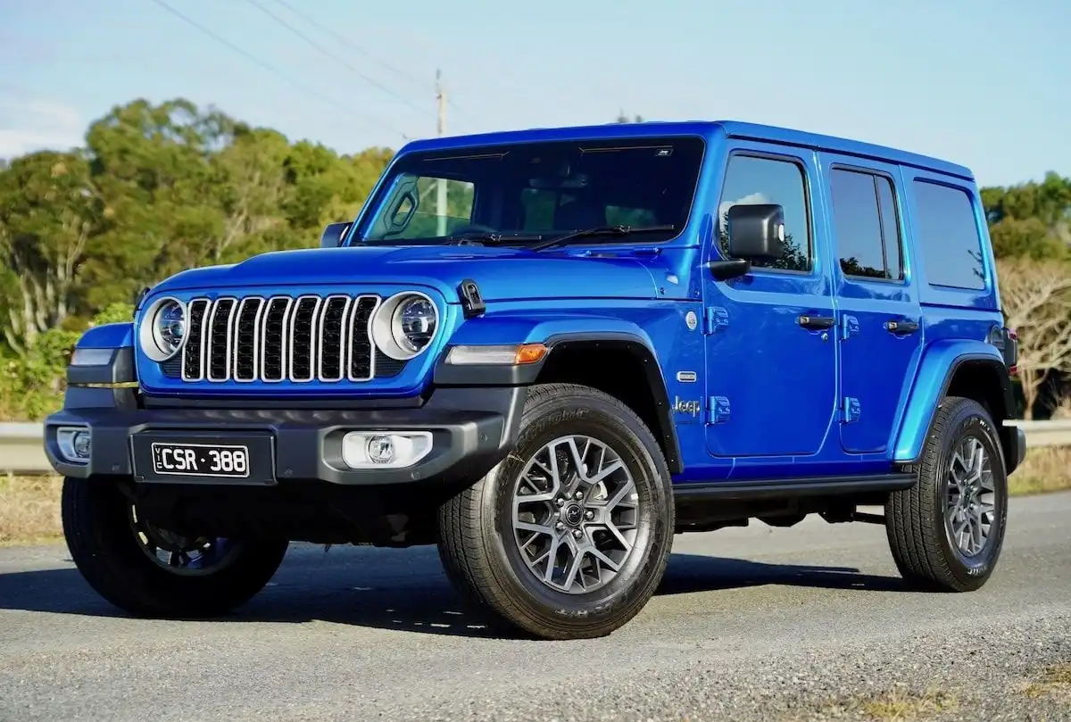 2024 jeep wrangler overland front