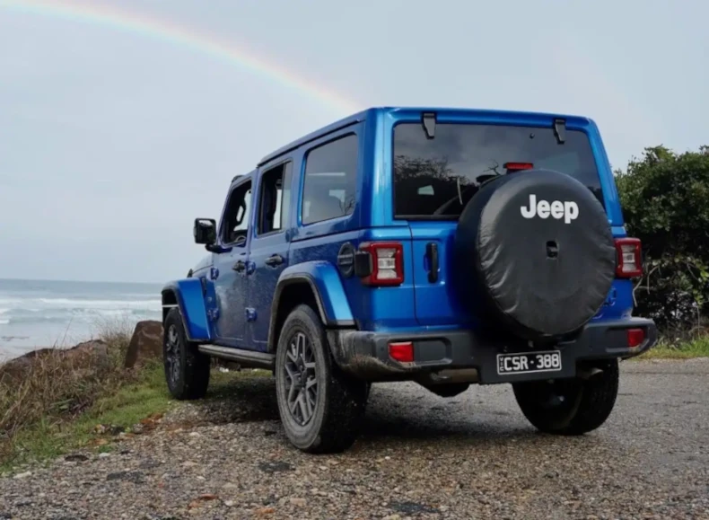 2024 jeep wrangler overland rear