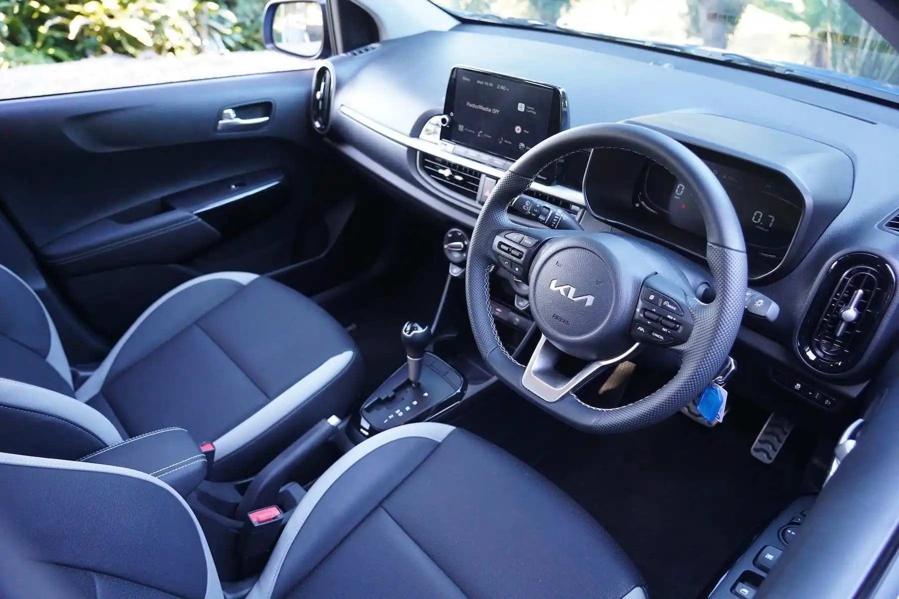 2024 kia picanto gt-line interior