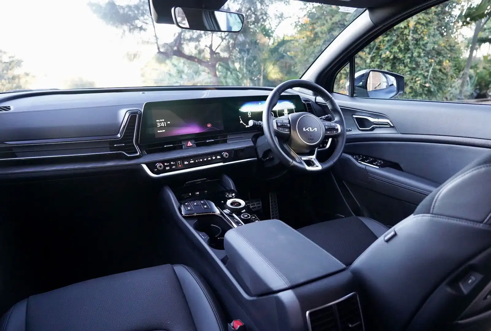 2024 kia sportage hev gt-line interior front