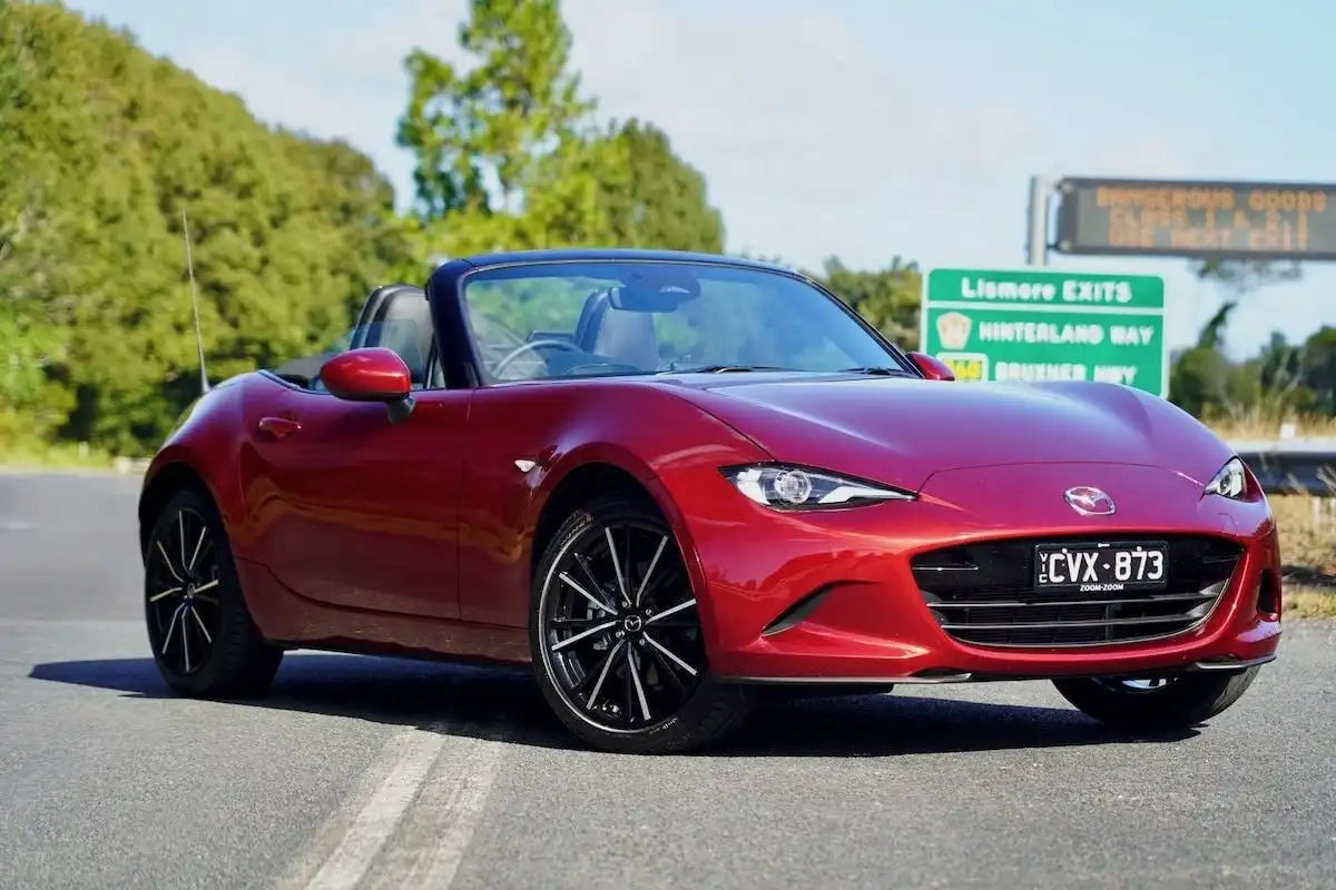 2024 mazda mx-5 roadster gt off-road