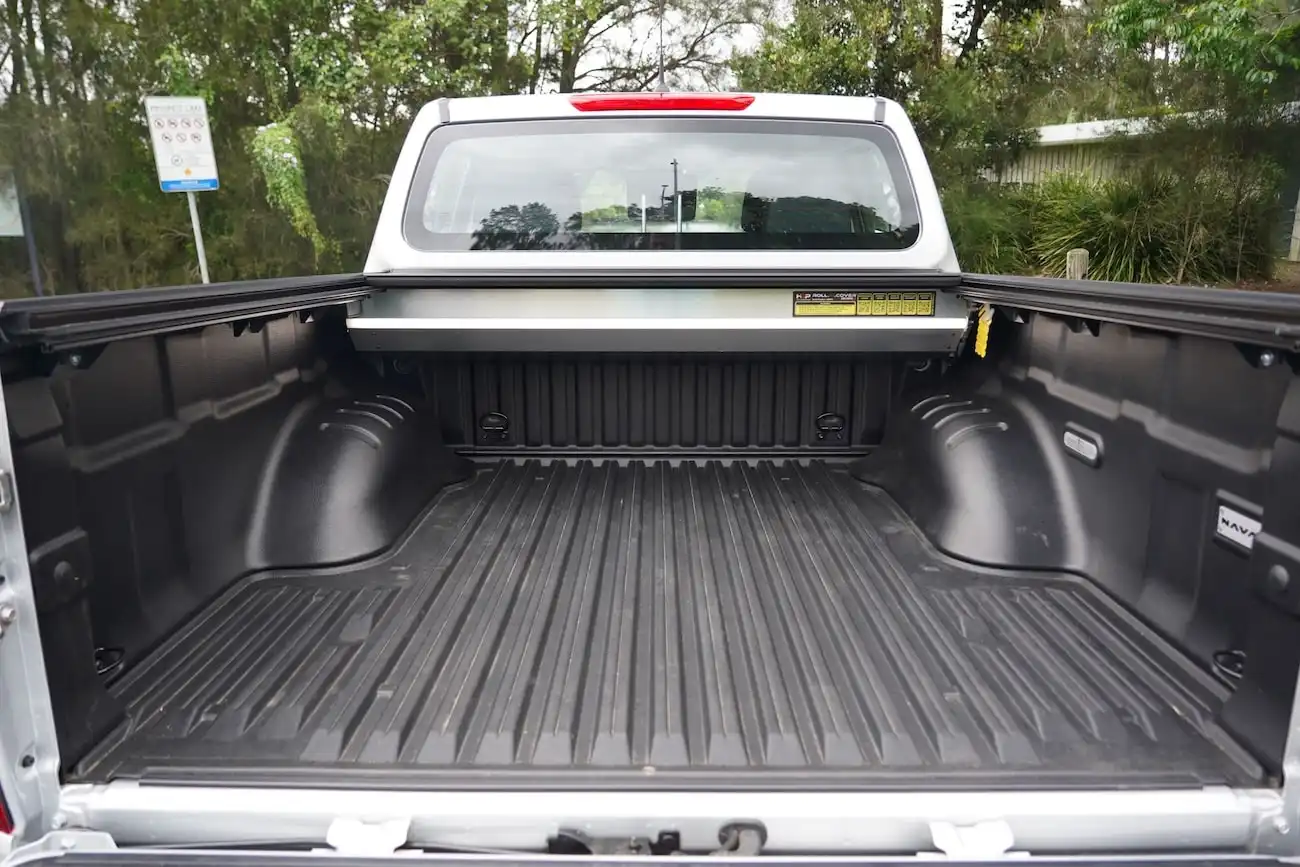 2024 nissan navara sl warrior 4x4 tray