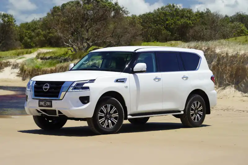 2024 nissan patrol ti front side view