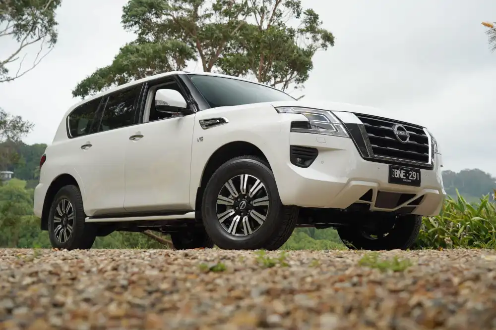 2024 nissan patrol ti front