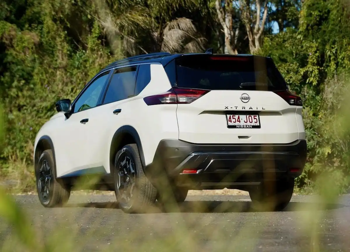 2024 nissan x-trail n-trek 2wd back