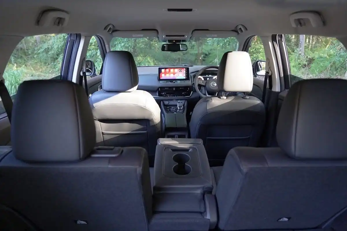 2024 nissan x-trail n-trek 2wd interior whole