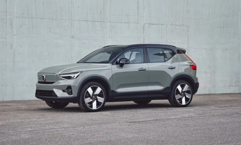 2024 volvo xc40 recharge front