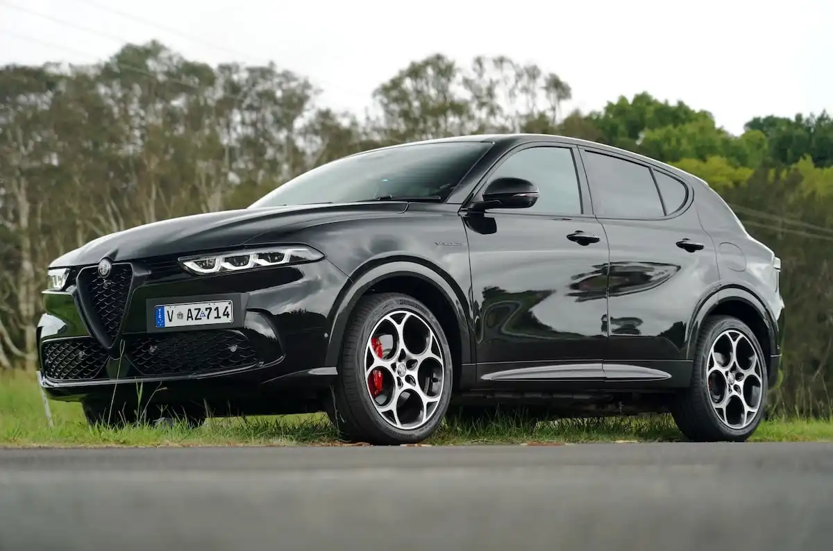 2025 alfa romeo tonale veloce phev grille