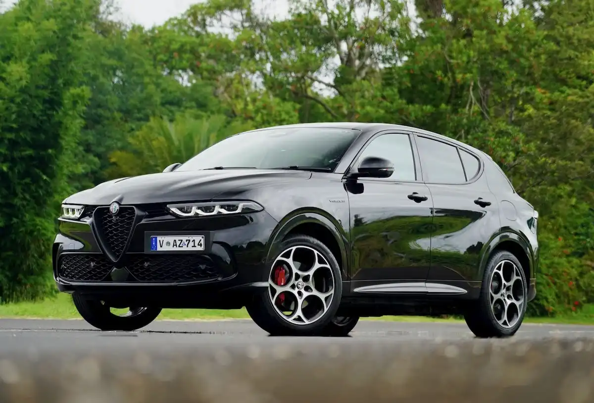 2025 alfa romeo tonale veloce phev off-road