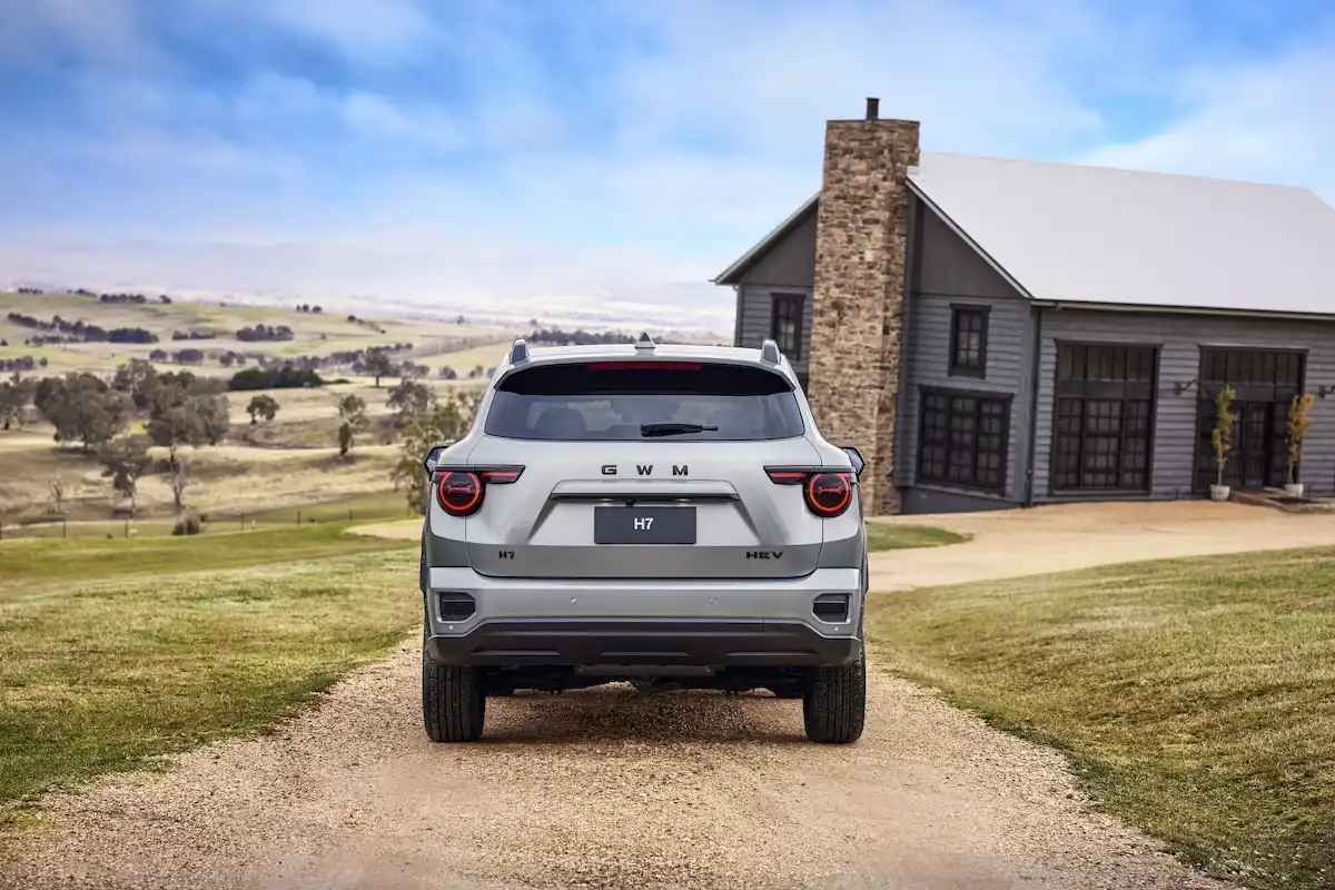 2025 gwm haval h7 vanta hybrid back