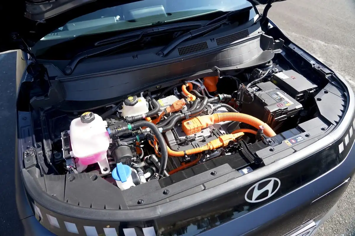 2025 hyundai inster standard range engine
