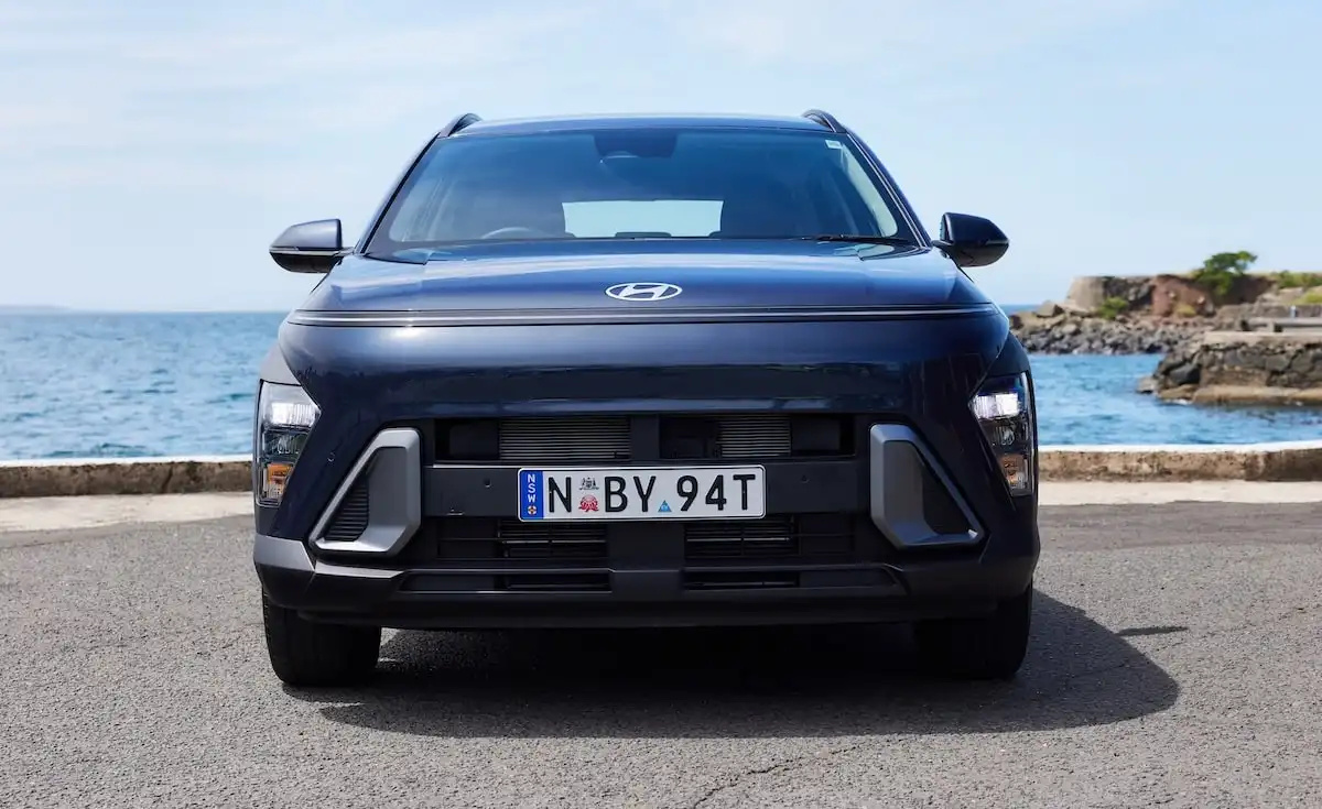 2025 hyundai kona hybrid entry model