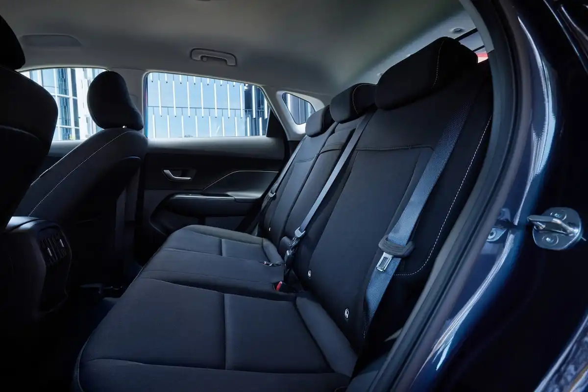 2025 hyundai kona hybrid rear seats