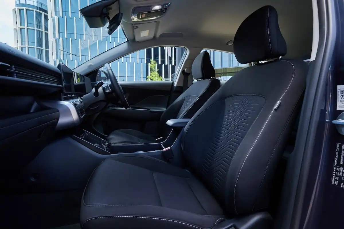 2025 hyundai kona hybrid seats