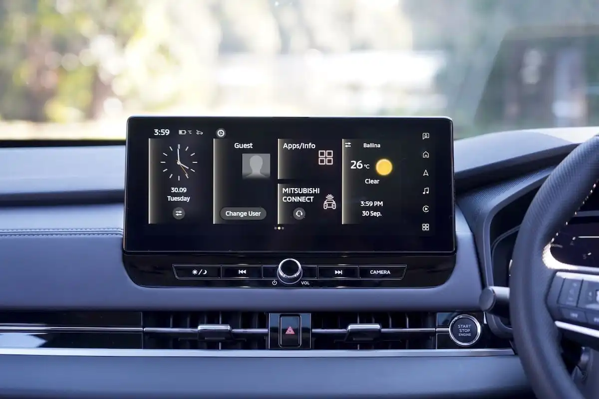 2025 mitsubishi outlander exceed connectivity