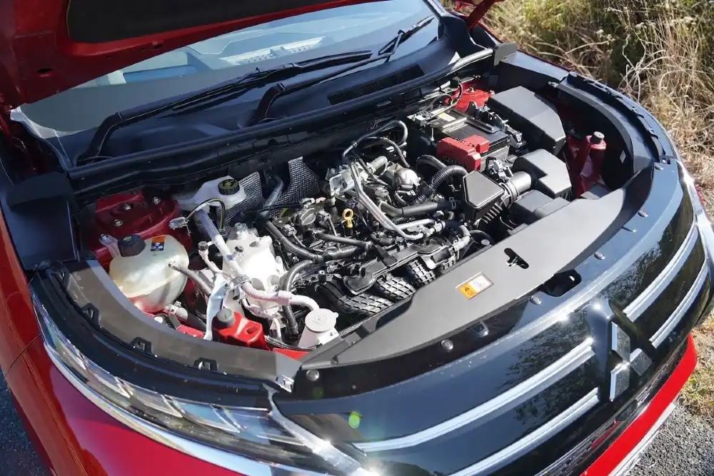 2025 mitsubishi outlander exceed engine