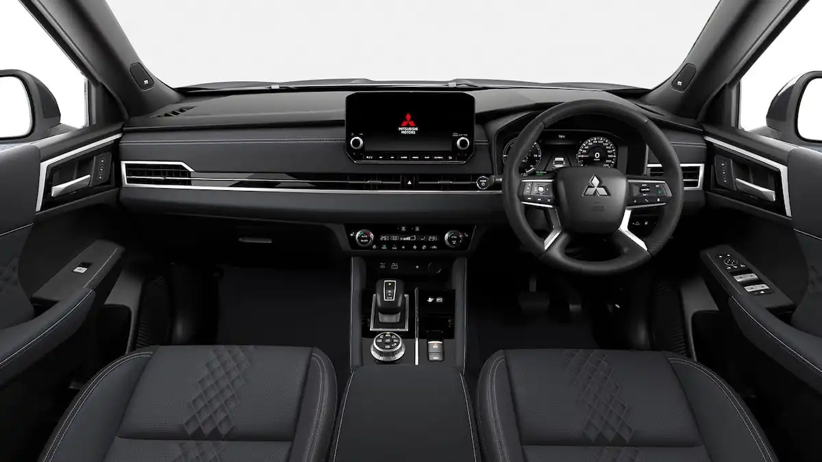 2025 mitsubishi outlander interior