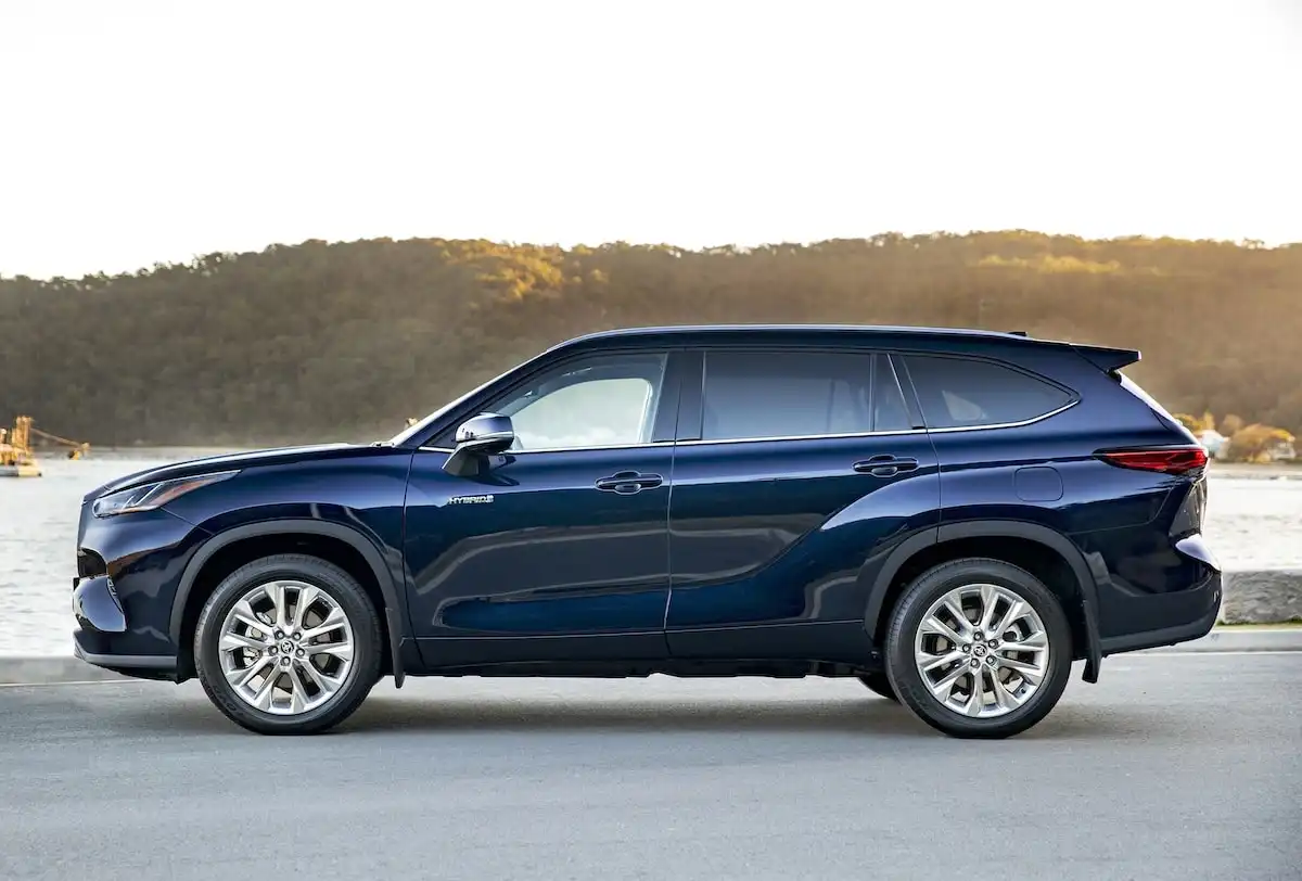 2025 toyota kluger exterior