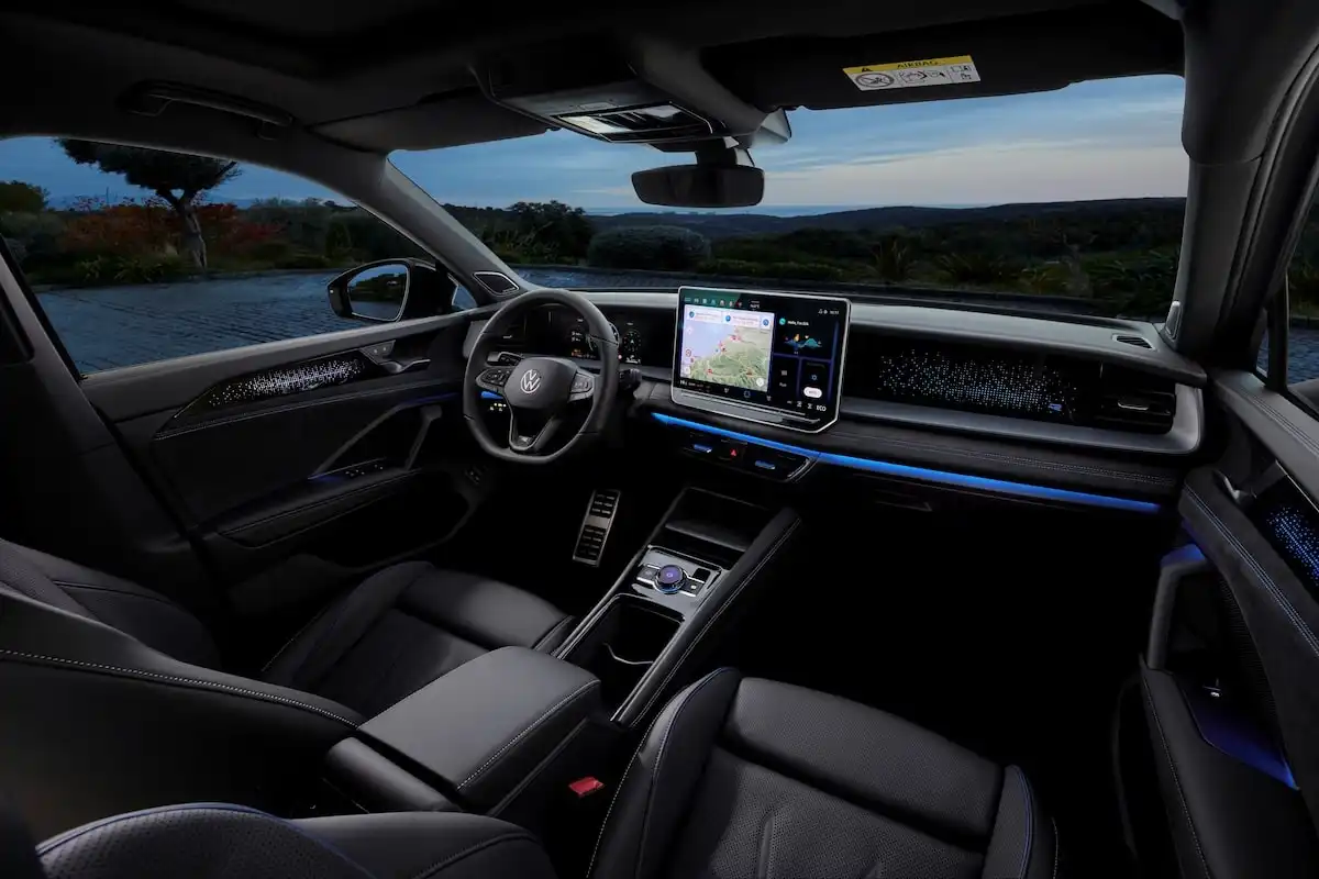 2025 volkswagen tayron infotainment system